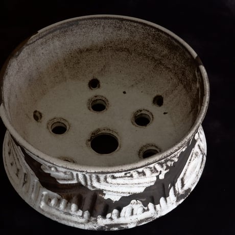 《size XXL》根本峻吾 作品【 S.N POT type.low「鐵 -堕天白- 」7号 】笠間焼 植木鉢 [No.10]