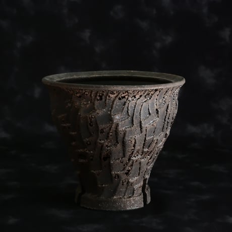 沼野秀章 作品【 Black Wrap - tall -  】4号 笠間焼 植木鉢 ［ No.54］