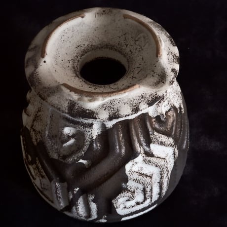 《size S》根本峻吾 作品【 S.N POT type.round「鐵 -堕天白- 」3号 】笠間焼 植木鉢 [No.01]
