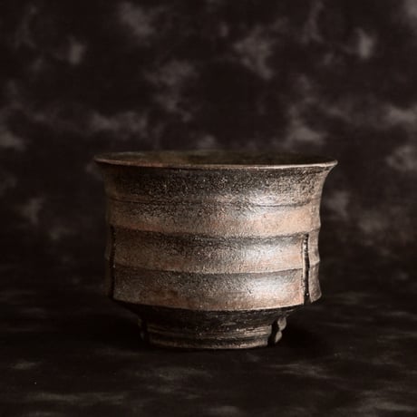 陶器鉢　沼野秀章　植木鉢　笠間焼 沼野秀章 作品【 刻ム音 】3.5号 笠間焼 植木鉢 ［ No.25］ | 陶賊