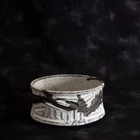 《size M》根本峻吾 作品【 S.N POT type.low「鐵 -堕天白- 」4号 】笠間焼 植木鉢 [No.06]