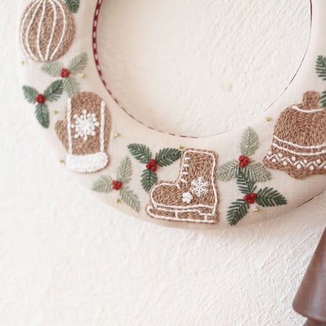 クリスマスリースの刺繍キット【期間限定/数量限定】