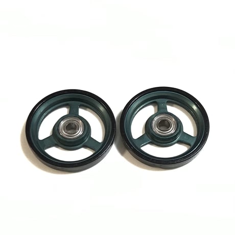 【アルマイト×プラ黒染】プラリング付 アルミベアリングローラー (17mm)