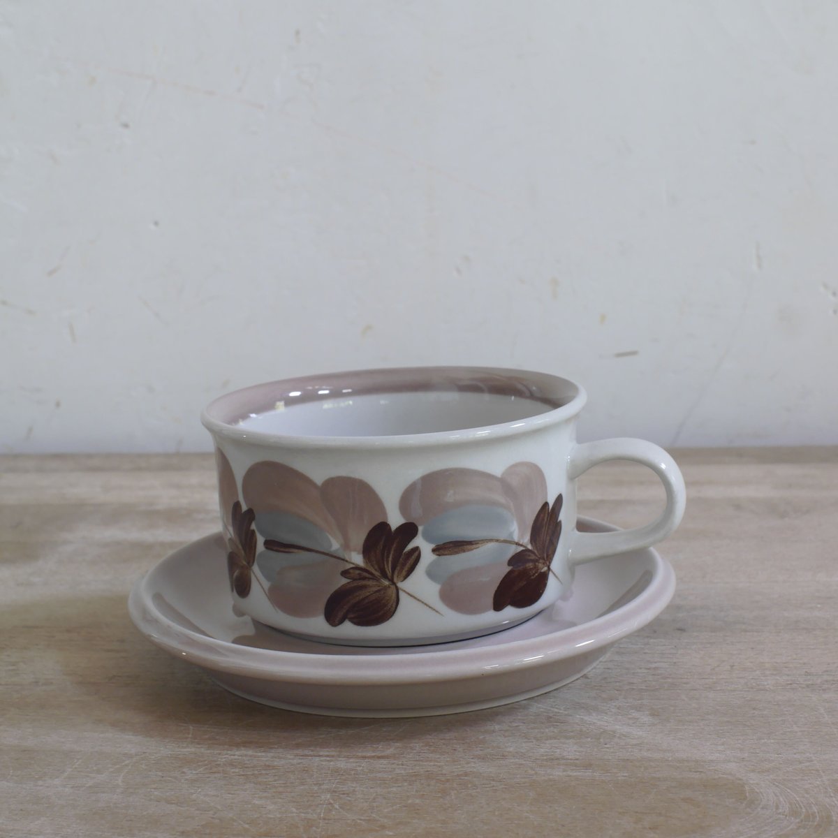 Vintage品】アラビア ARABIA コラーリ Koralli ティーカップ&ソーサー