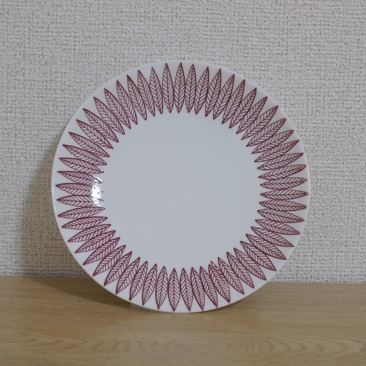 グスタフスベリ BLACK SALIX RED SALIX プレート 28cm グスタフスベリ