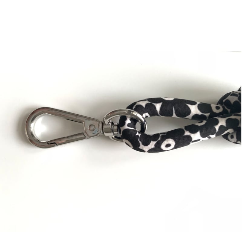 新品】マリメッコ marimekko ウニッコ Unikko キーリング smart 新品】マリメッコ marimekko ウニッコ Unikko キーリング smart