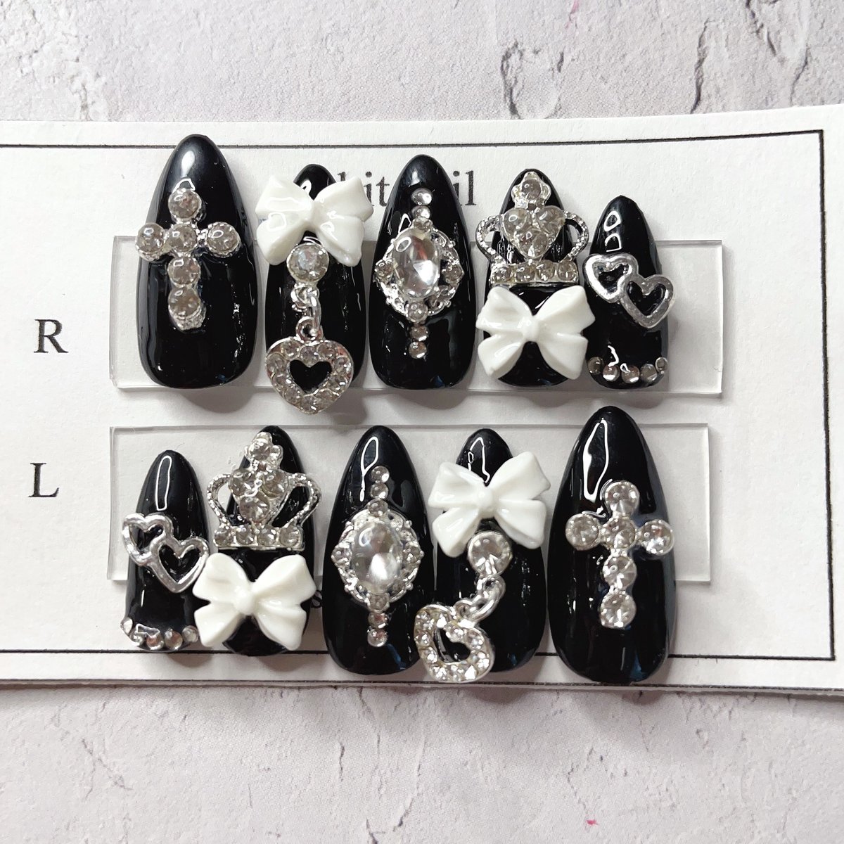 ネイルチップ ワンホン リボン 量産型 黒 チークネイル ガーリー #57 ネイルチップ ワンホン リボン 量産型 黒 チークネイル ガーリー