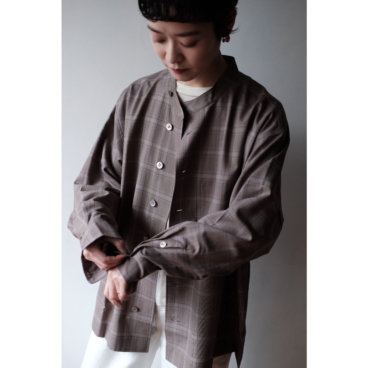 un/unbient / Stand Collar Shirt(Pale Brown Chec un/unbient / Stand Collar Shirt(Pale Brown Chec