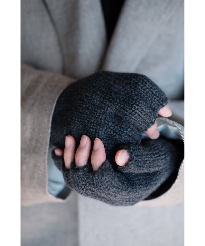 【PICEA（ピセア）】手袋 カシミア ブラック PICEA / 5GG Glove(2 colors) | PARK
