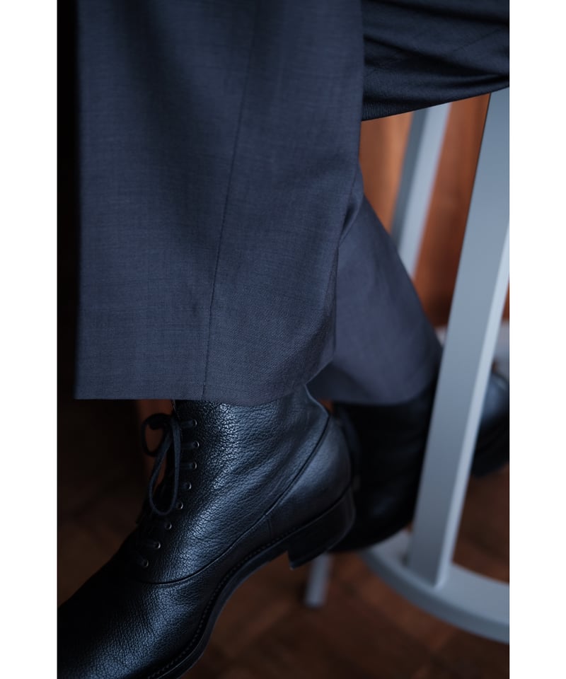 靴 forme 24aw Molder 5 試着のみ 箱なし forme 24aw Molder 5