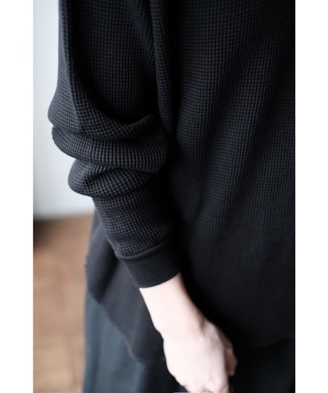LIFiLL / Cottony Waffle Longsleeve Tee(Black)