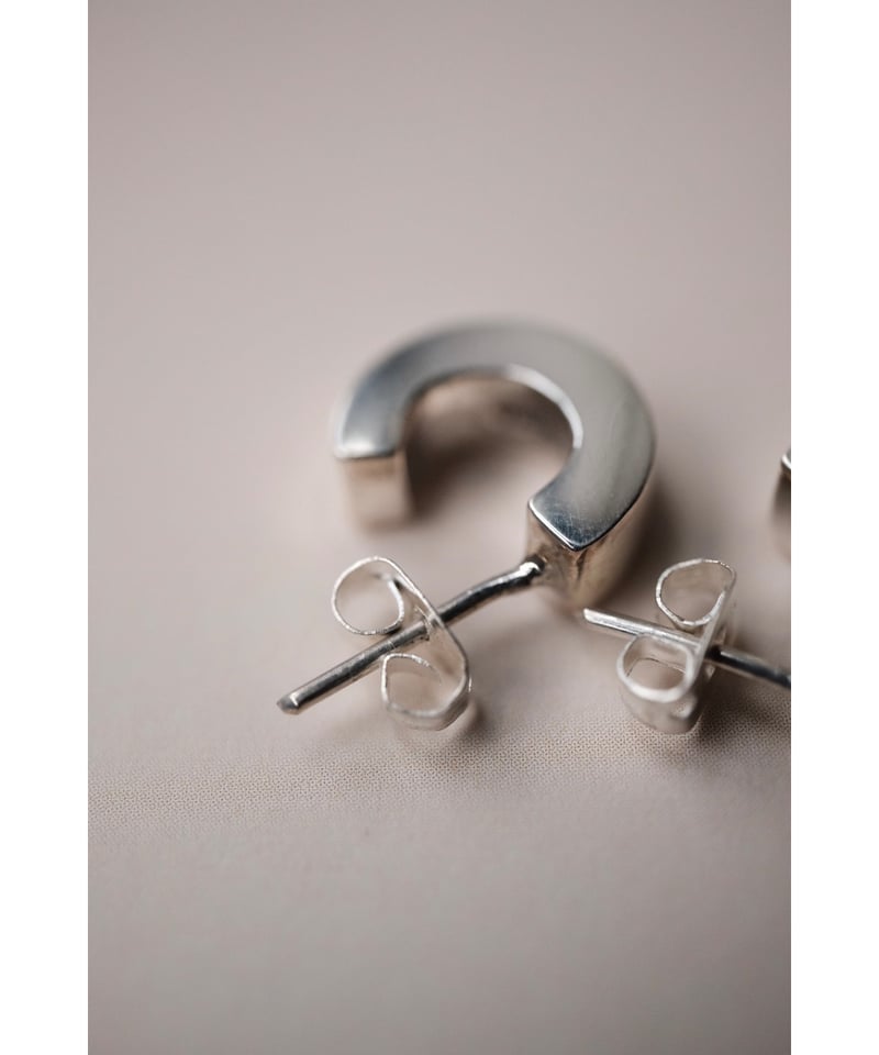 新品◆BASENOTES / ベースノート Droplets ピアス 新品未使用］BASENOTES / ベースノート ピアス - メルカリ