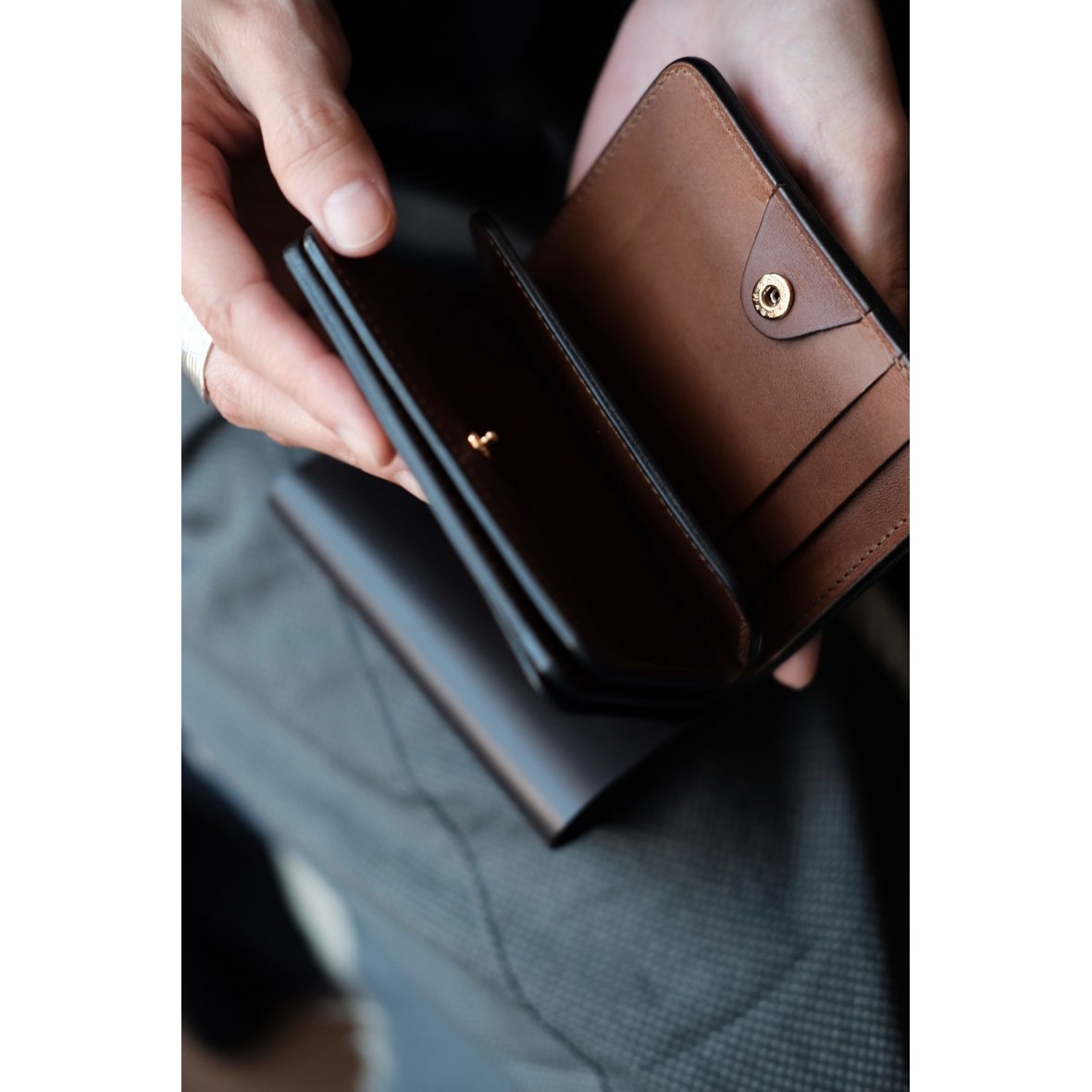 ★極美品　フォルメ　forme post 日本製 レザー 二つ折り財布 ブラック forme / Post Wallet(ILCEA×DOBLE/2 colors) | PARK
