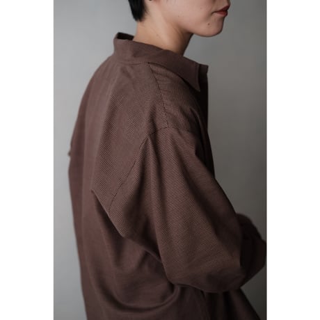 un/unbient / Regular Collar Pullover(Brick/Black)