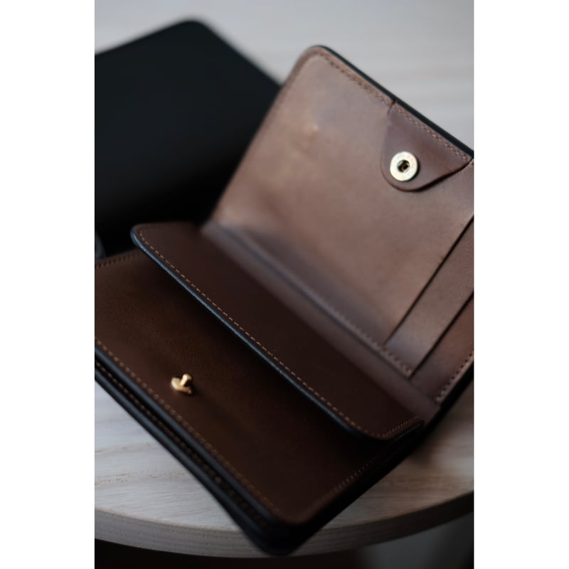 forme Post Wallet (NoblessaCalf × ILCEA) forme Post Wallet (NoblessaCalf × ILCEA)