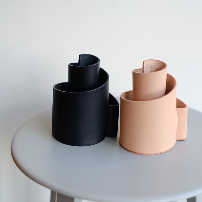 ミロ ロラン・ペンローズ i ro se / Spiral Pen Stand(2 colors) | PARK