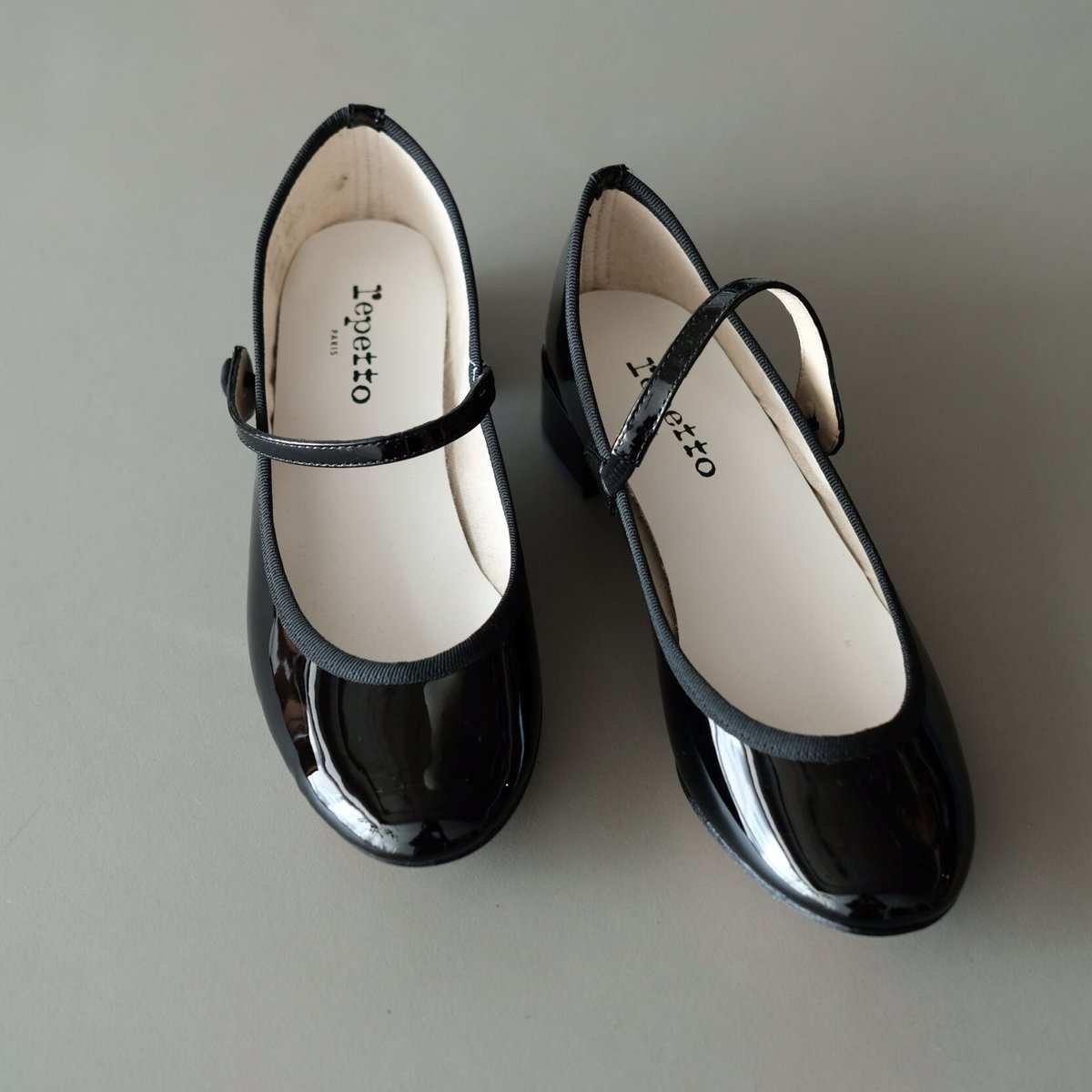 【美品】repetto レペット 23 エナメル ローズ メリージェーン 黒