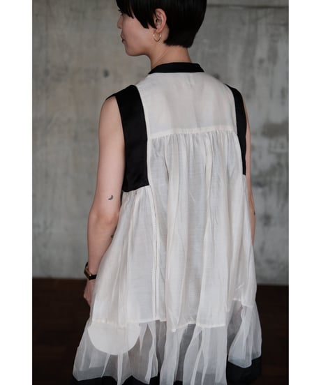 Pau thongvird / Tanya(Off/Black)