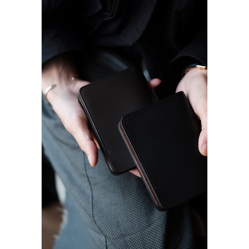 forme Post Wallet (NoblessaCalf × ILCEA) forme Post Wallet (All ILCEA Black) – RECTOHALL
