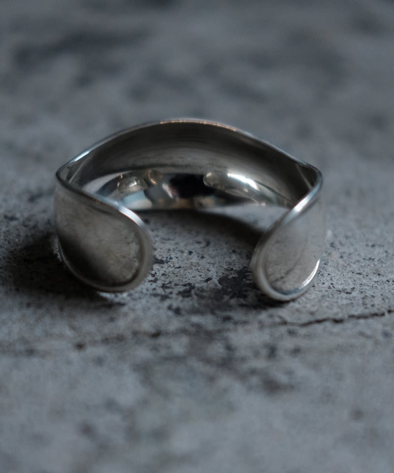 BASENOTES / Curve Bangle from Mexico | PARK