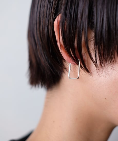 BASENOTES / 20mm Square Hoop from Mexico