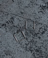 BASENOTES / 20mm Square Hoop from Mexico