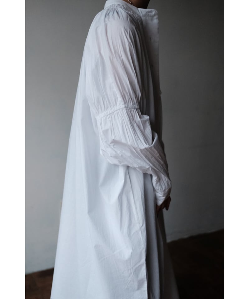 Pau thongvird / Gather Big Shirt(White) | PARK