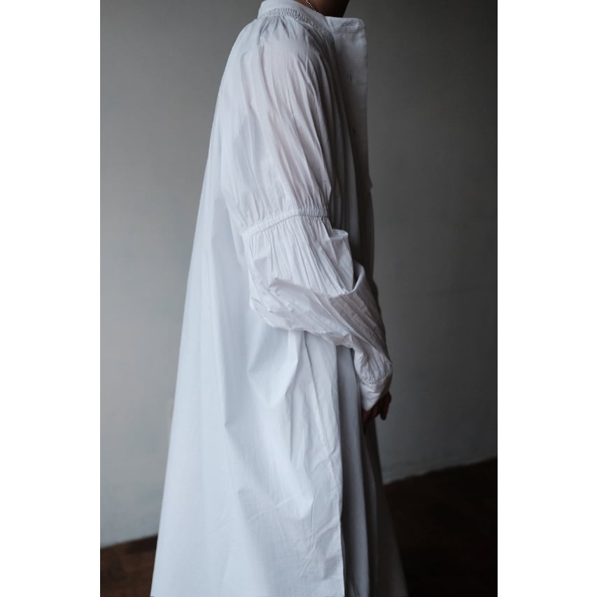 Pau thongvird / Gather Big Shirt(White) | PARK