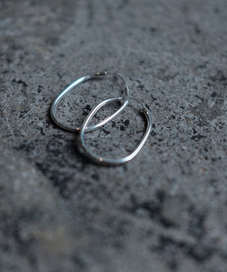 BASENOTES / 35mm Oval Hoop from Mexico