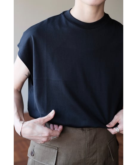 LIFiLL / Cottony Sleeveless Tee(Navy)