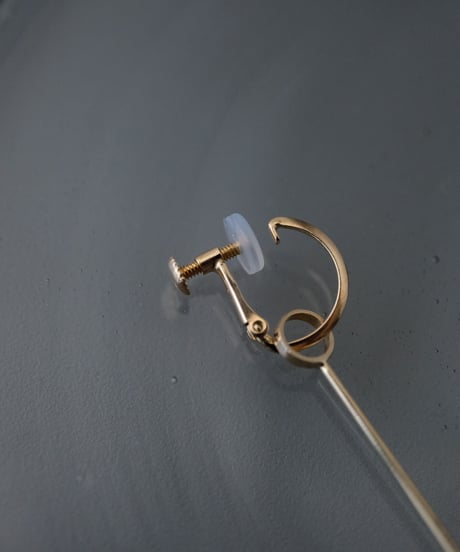sCenes / Collectible K18YG Long Charm Clip-On Earring