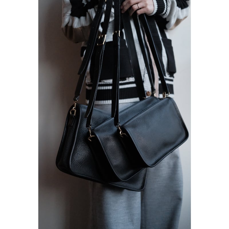 forme / Banks S(Minerva/Black)