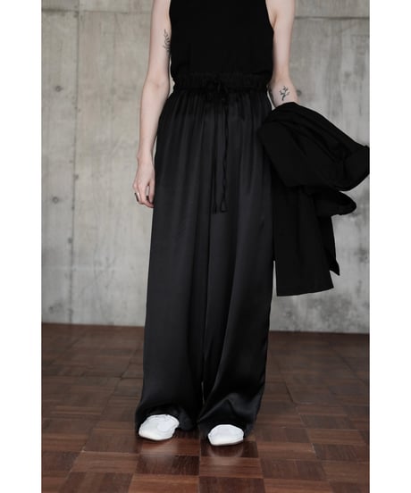 Pau thongvird / Aditi(Black)