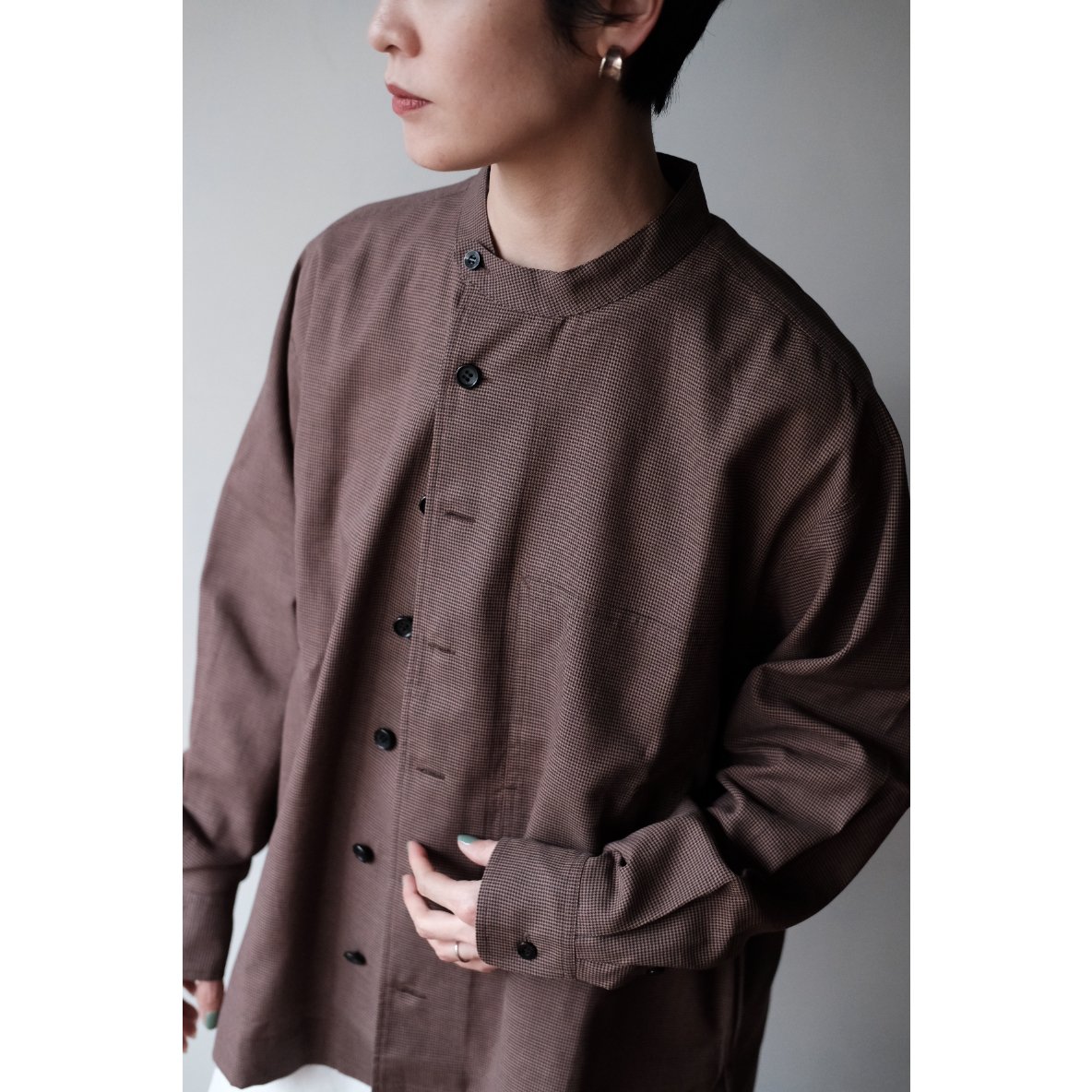un/unbient / Stand Collar Shirt(Brick/Black) |