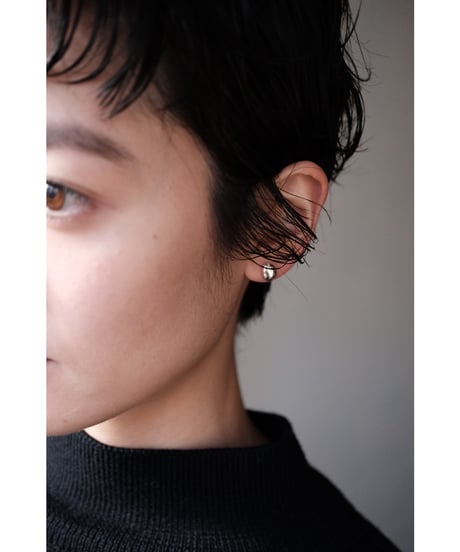 neutral / 石ころのピアス 9.0mm×7.0mm