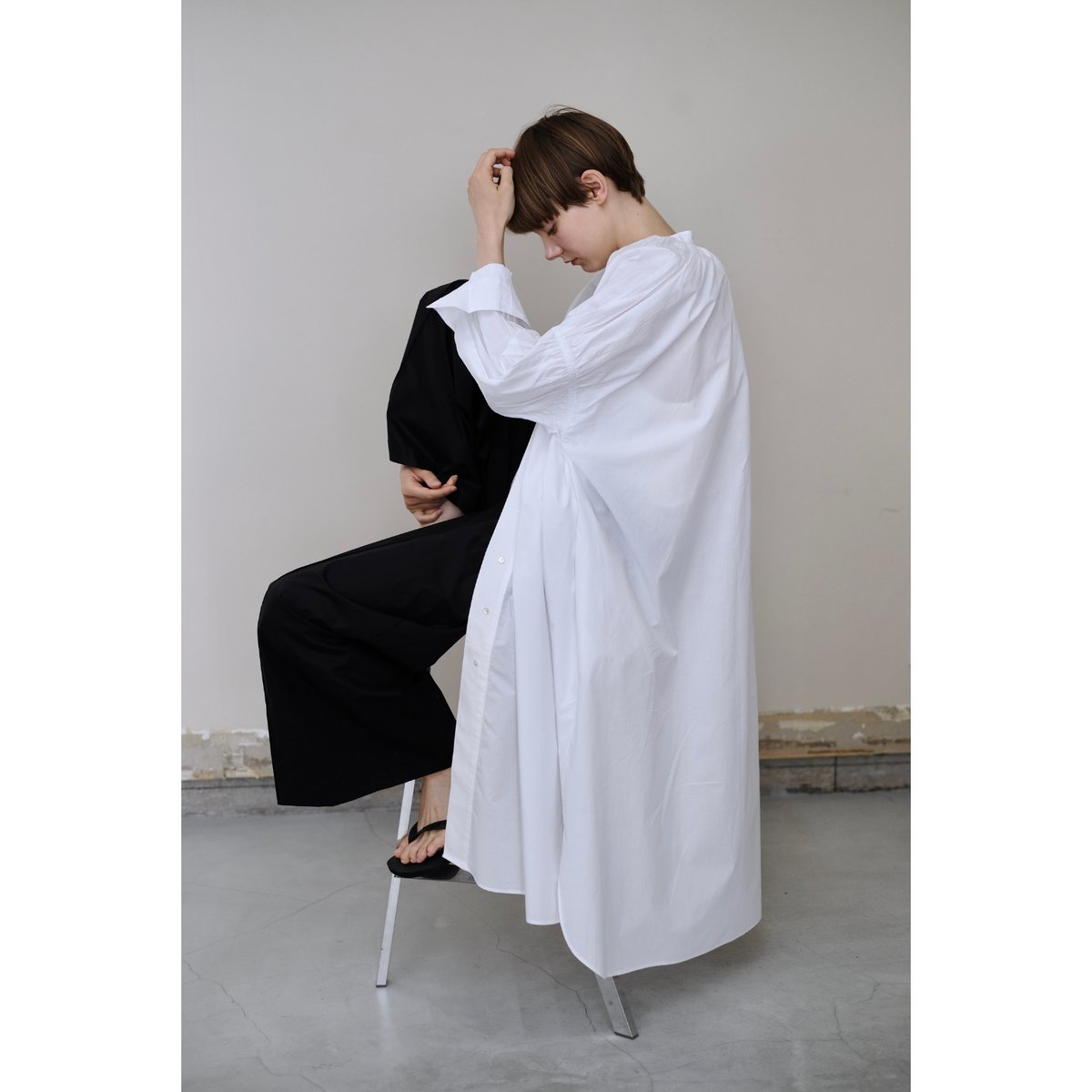 Pau thongvird / Gather Big Shirt(White) | PARK