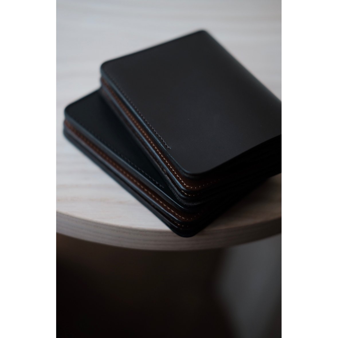 美品　forme / Post Wallet ◆ブラック 二つ折り財布 箱付き forme / Post Wallet(ILCEA×DOBLE/2 colors) | PARK