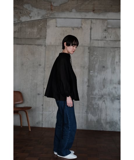 Pau thongvird / Uma(Black)