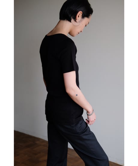 LIFiLL / 別注Cottony Soft Stretch Boatneck Tee(Black)