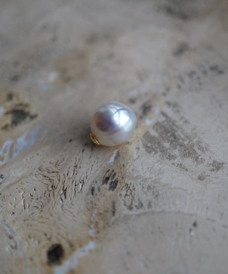 sCenes / Collectible Akoya Pearl 8.5-9.0mm