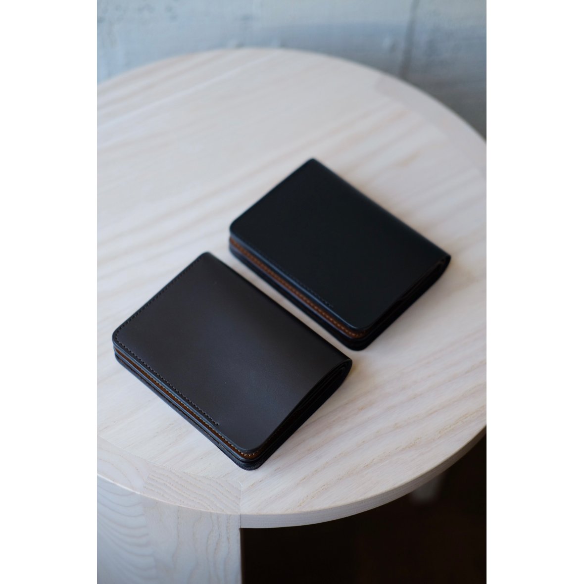 forme Post Wallet (NoblessaCalf × ILCEA) forme Post Wallet (NoblessaCalf × ILCEA)