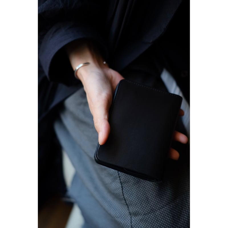 forme Post Wallet (NoblessaCalf × ILCEA) forme Post Wallet (All ILCEA Black) – RECTOHALL