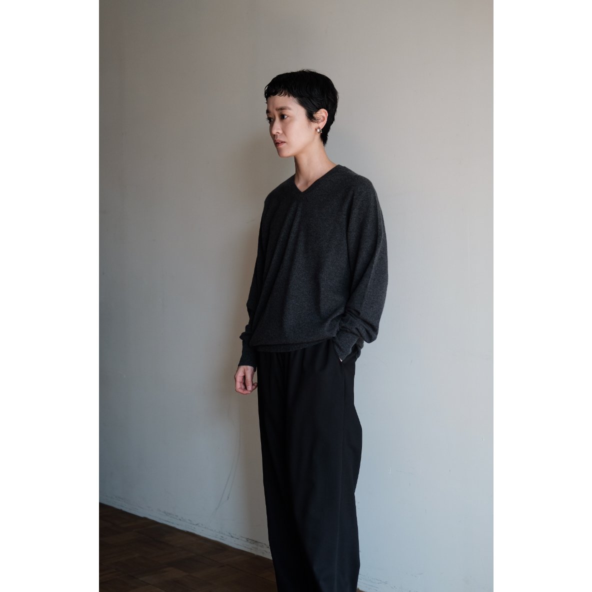 【PICEA（ピセア）】手袋 カシミア ブラック PICEA / 14GG V Neck(Chacoal) | PARK