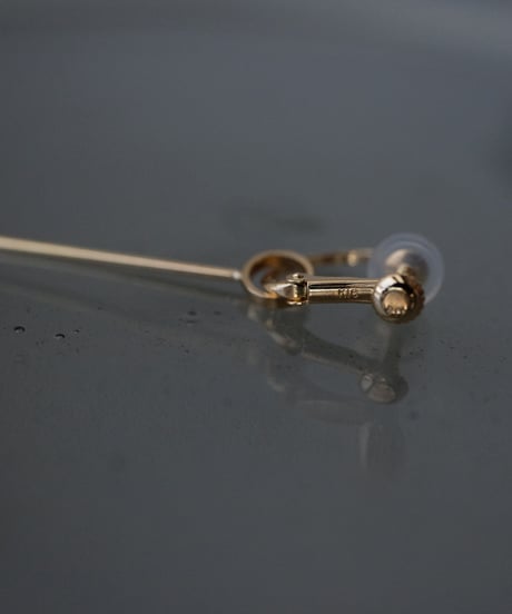 sCenes / Collectible K18YG Long Charm Clip-On Earring