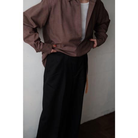 un/unbient / Regular Collar Pullover(Brick/Black)