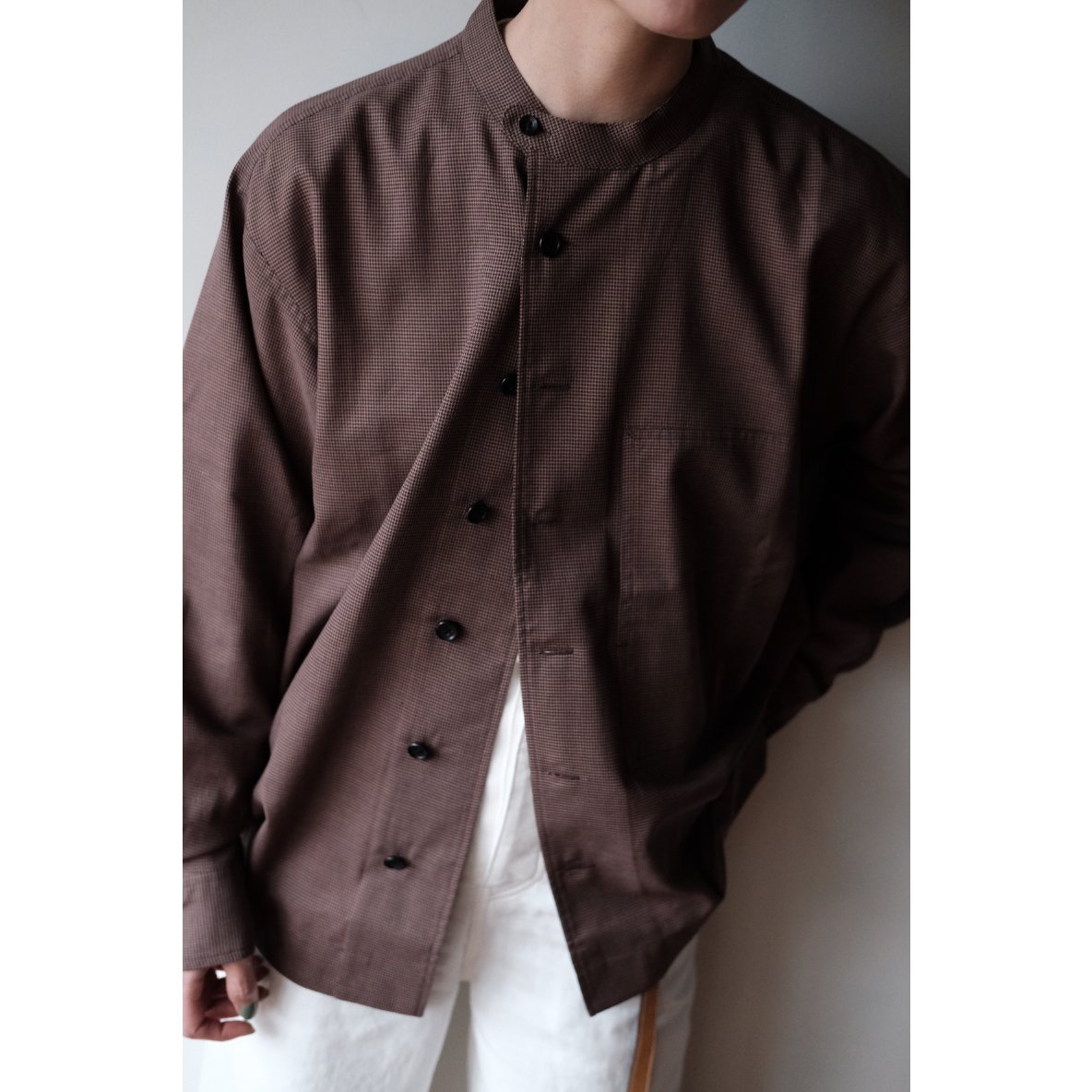 un/unbient アン 25SS 日本製 Stand Collar Shirt ウールトロピカル スタンドカラーシャツ UNSH41 2 Pale Brown Check アンビエント 長袖 チェック トップス【新古品】【中古】【un/unbient】 un/unbient アン 25SS 日本製 Stand Collar Shirt ウールトロピカル