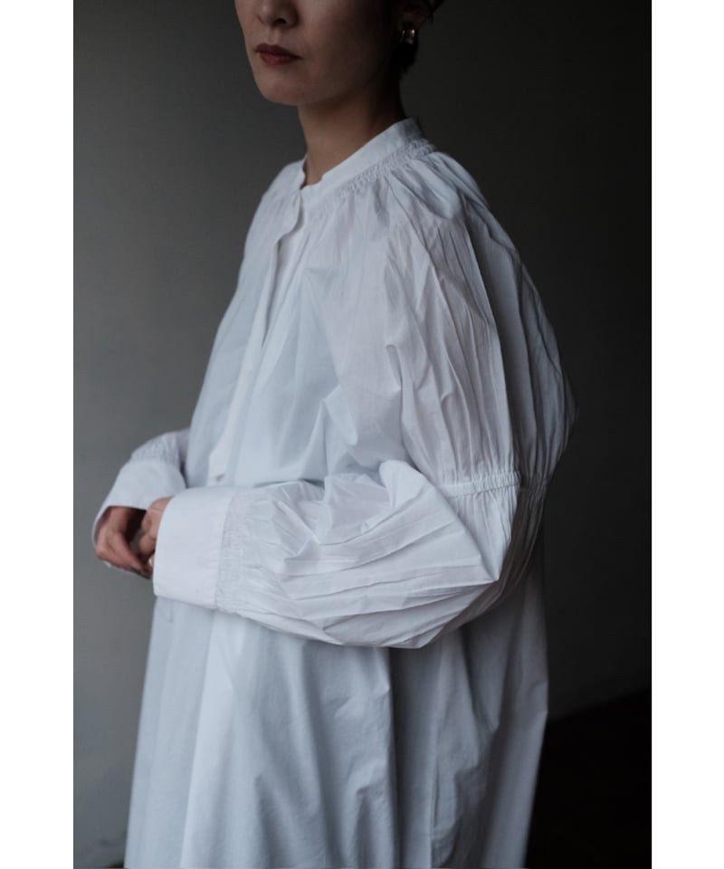 Pau thongvird / Gather Big Shirt(White) | PARK
