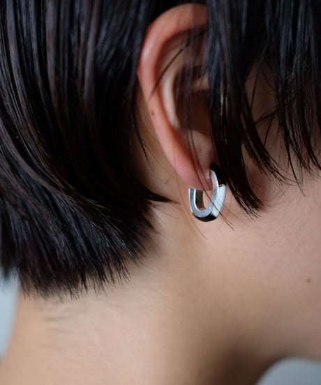BASENOTES / Onyx White Earrings from Mexico