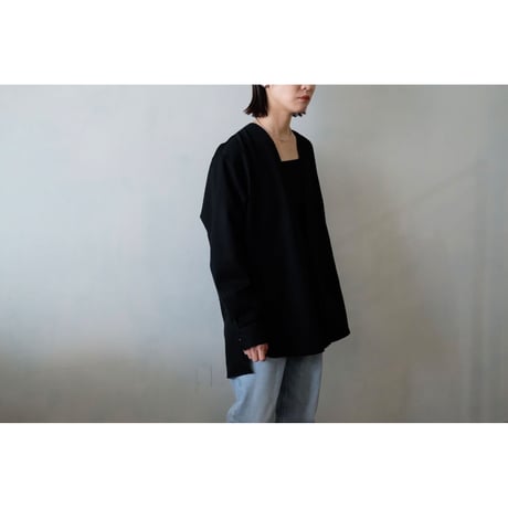 un/unbient / V-Neck Pullover shirt(Black)