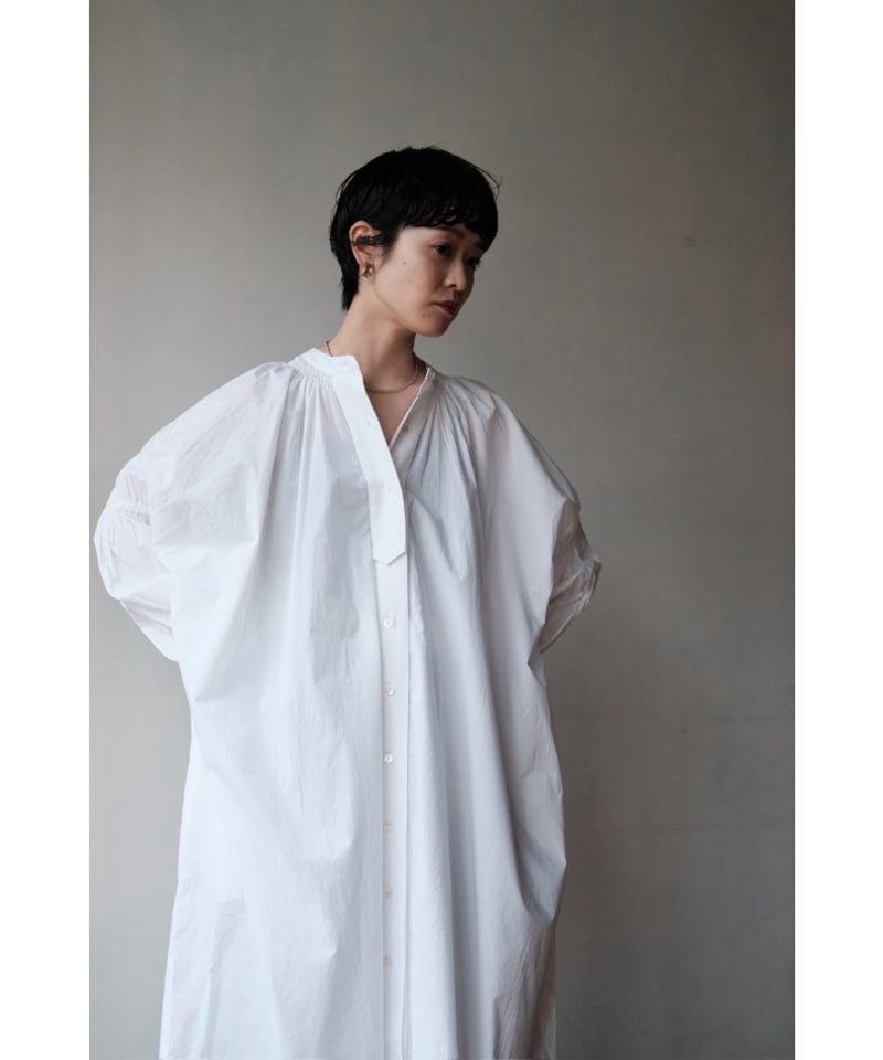 Pau thongvird / Gather Big Shirt(White) | PARK